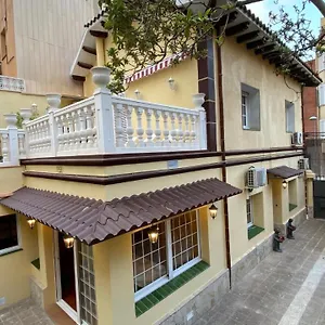 Casa Flores Del Mediterraneo , Бадалона Испания